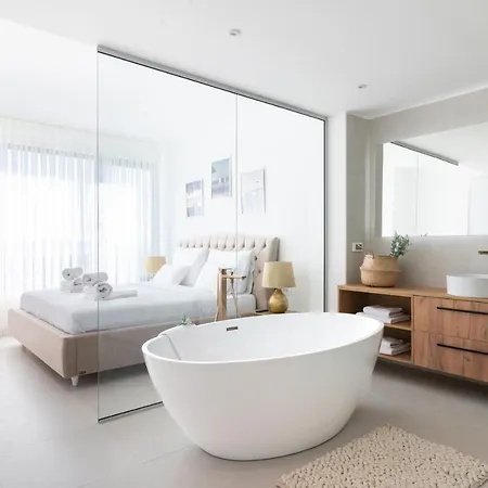 Luxury With A Swimming Pool - 21615 * 扎达尔